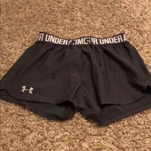Grey underarmour shorts